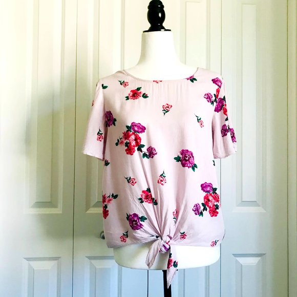 Sold - Picture 1 of 7